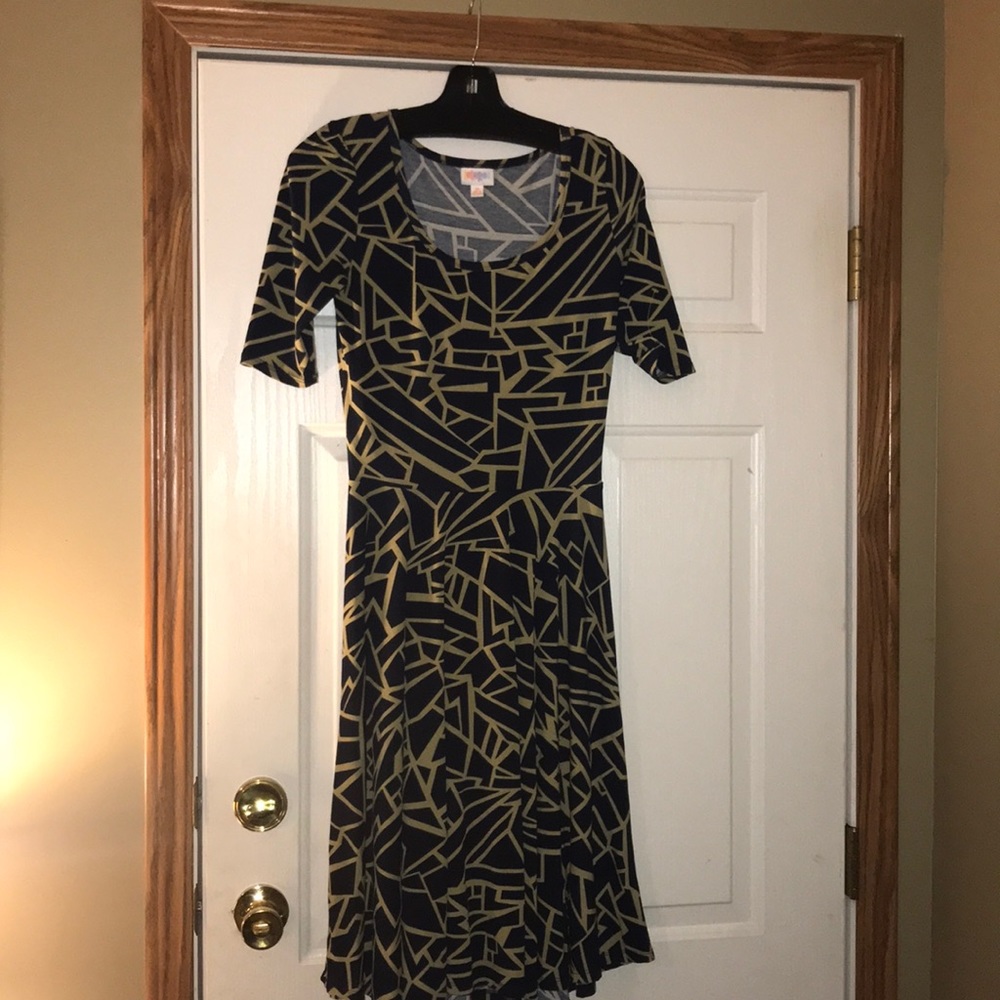 LuLaRoe Nicole Dress